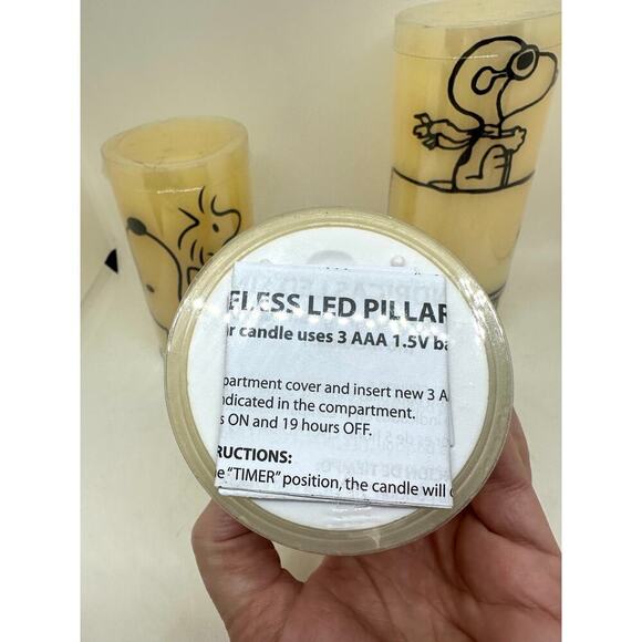SNOOPY PEANUTS Joe Cool Red Baron Woodstock Flameless LED Pilar 3-Candle Set NEW - Picture 4 of 6